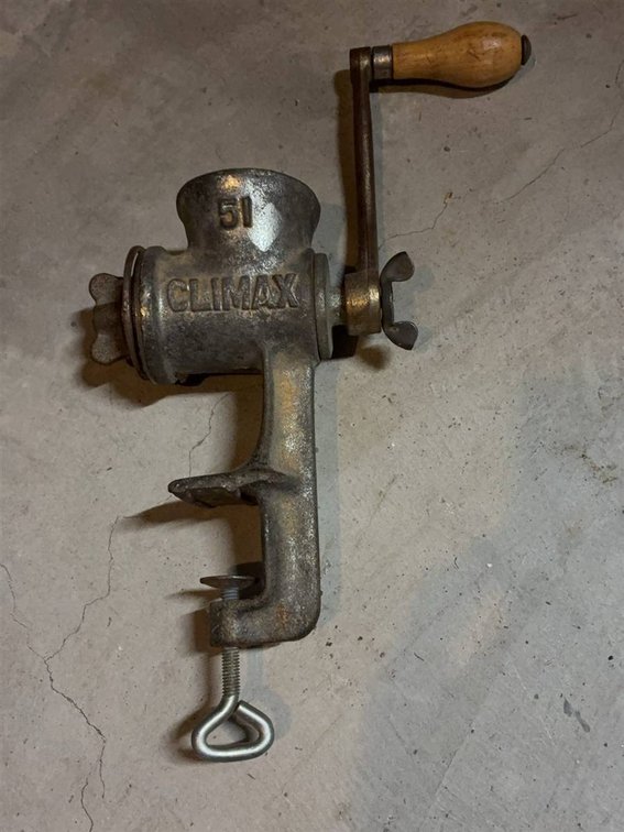 Climax 51 Cast Iron Meat Grinder With Handle