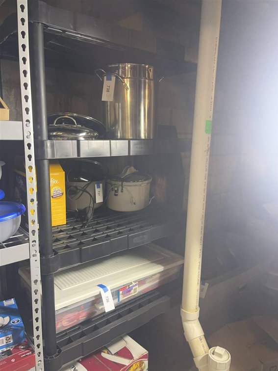 Black Rubbermaid Shelving Unit 35x22.5x70