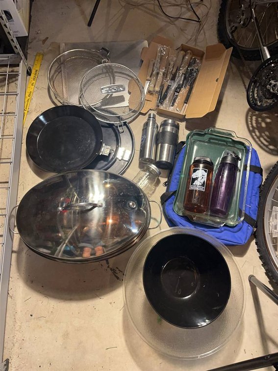 Kitchenware Lot With Tools of the Trade Knives