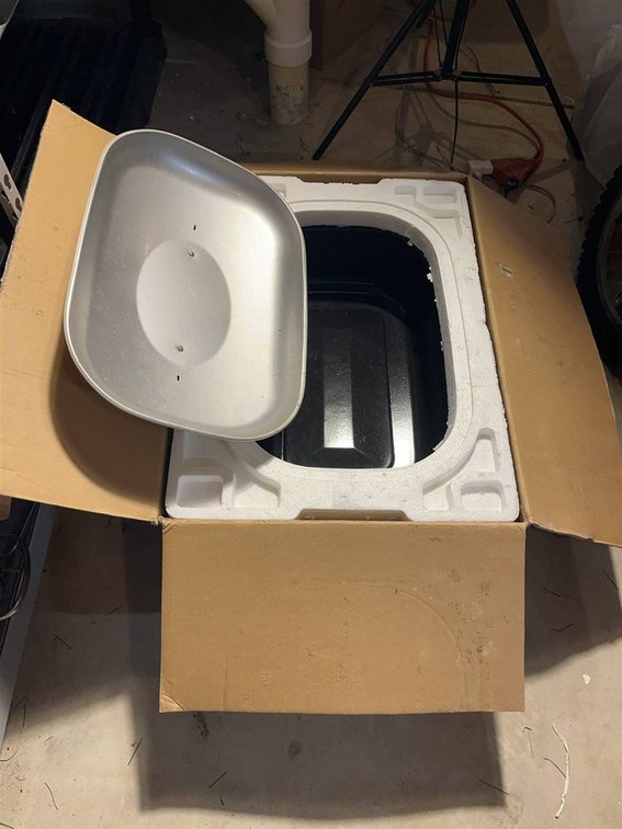 Rival 18 Quart Roaster Oven With Box