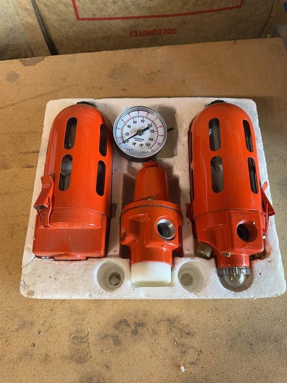 Compressed Air Filter Regulator Set With Gauge