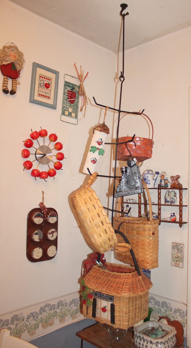 Image for ESTATE AUCTION