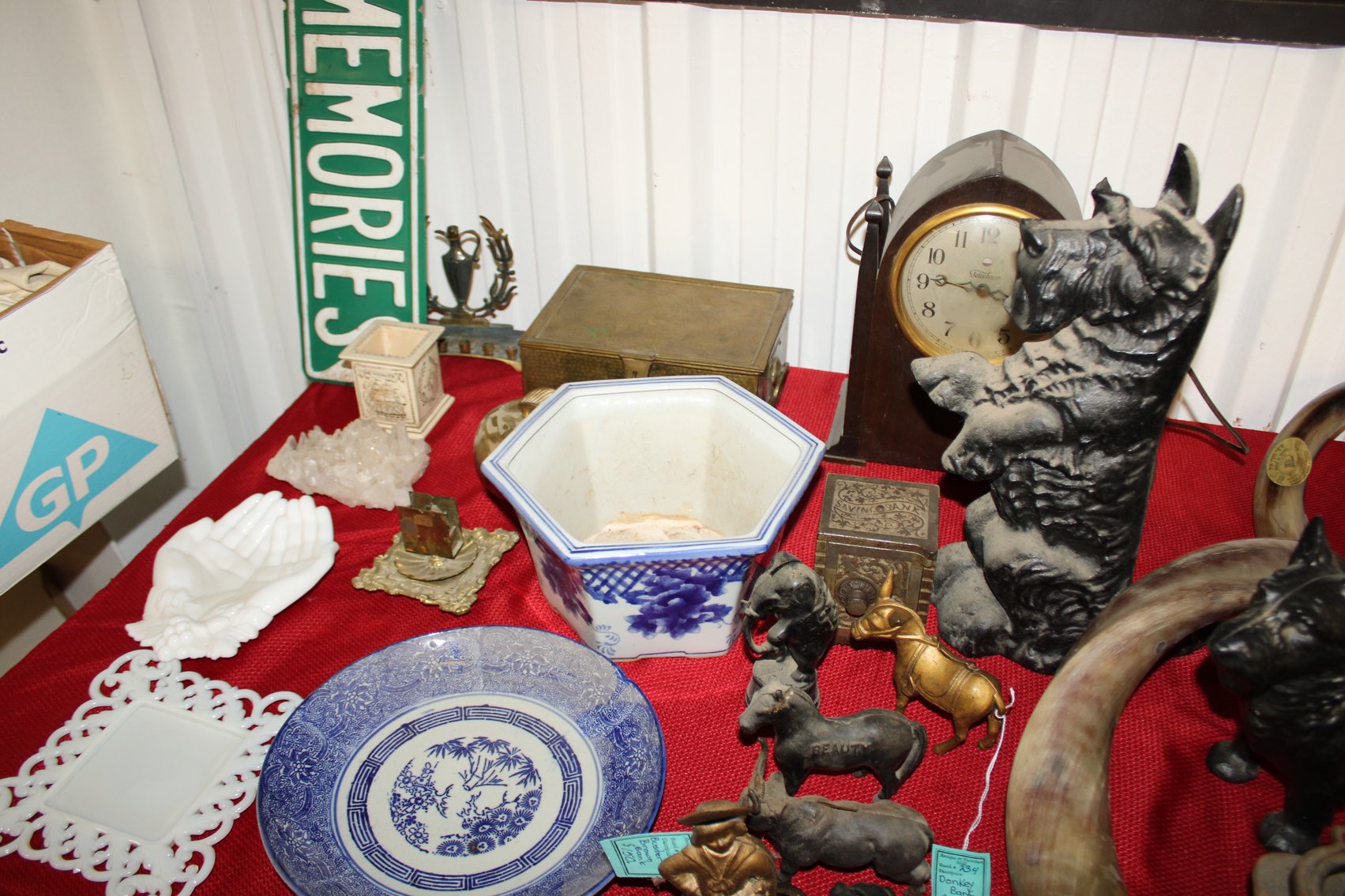 Image for UNUSUAL & INCREDIBLE ESTATE AUCTION