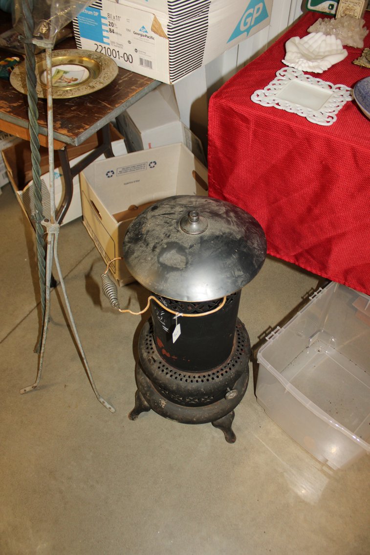 Image for UNUSUAL & INCREDIBLE ESTATE AUCTION