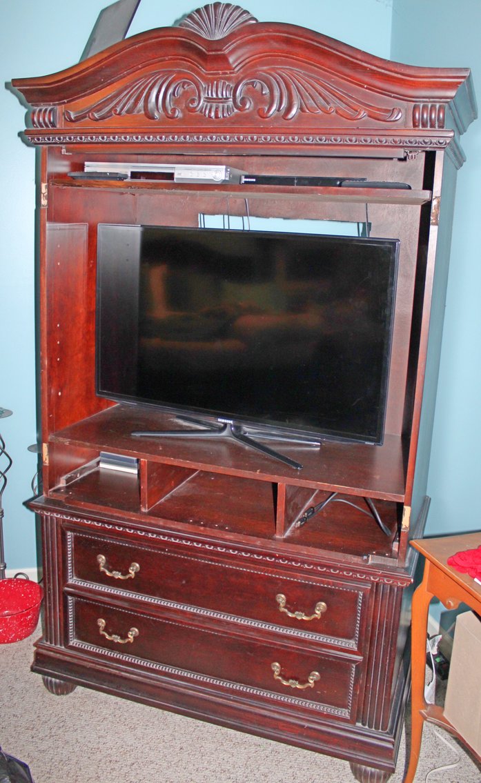 Image for UPSCALE LIVING ESTATE AUCTION