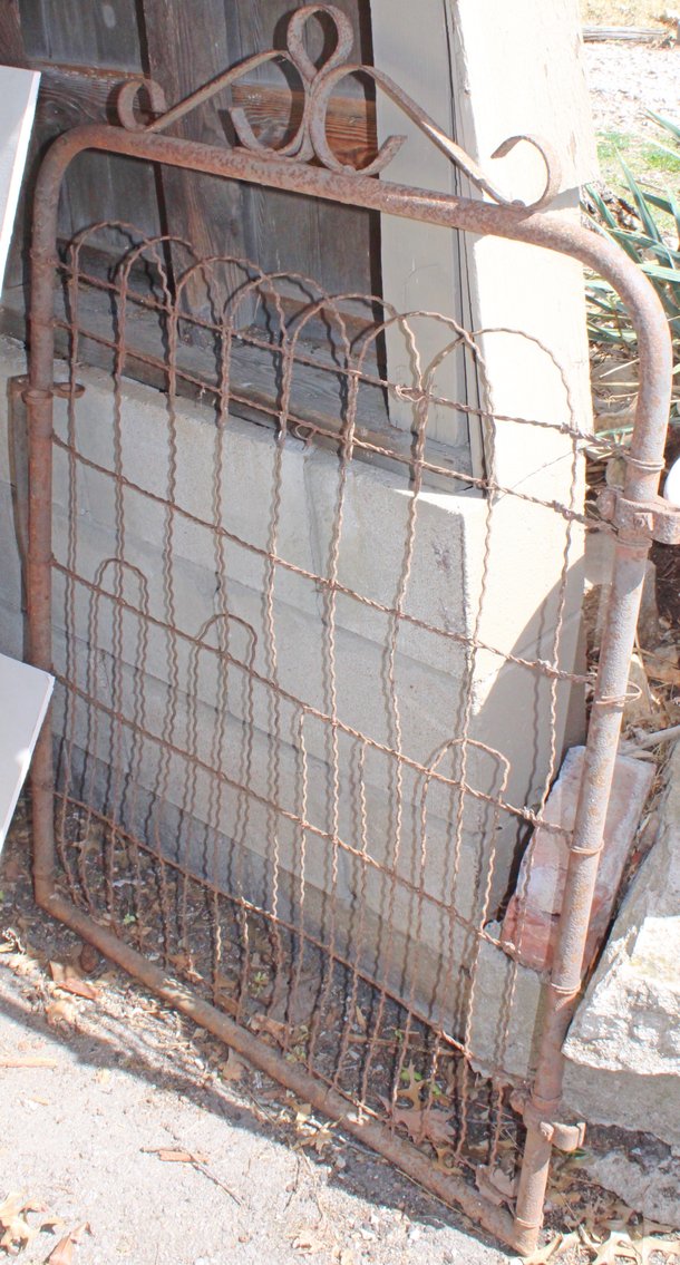 Image for EMERGENCY LAST MINUTE LIVING ESTATE AUCTION