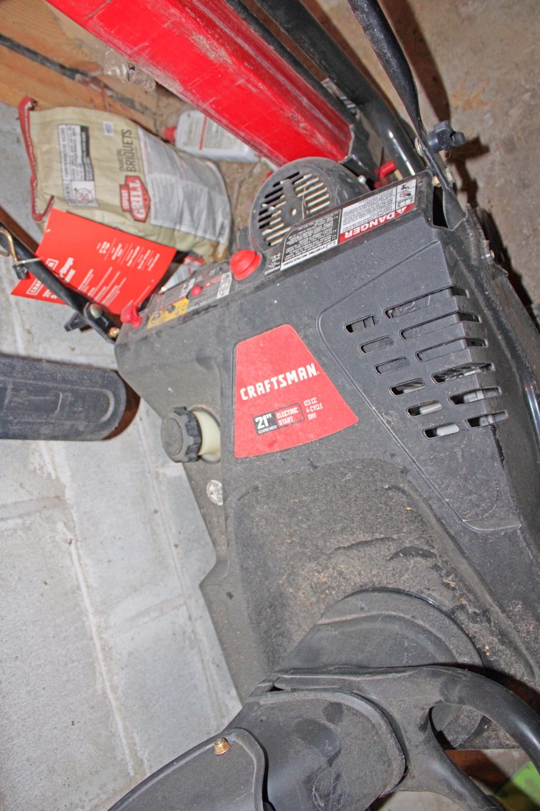 Image for EMERGENCY LAST MINUTE LIVING ESTATE AUCTION