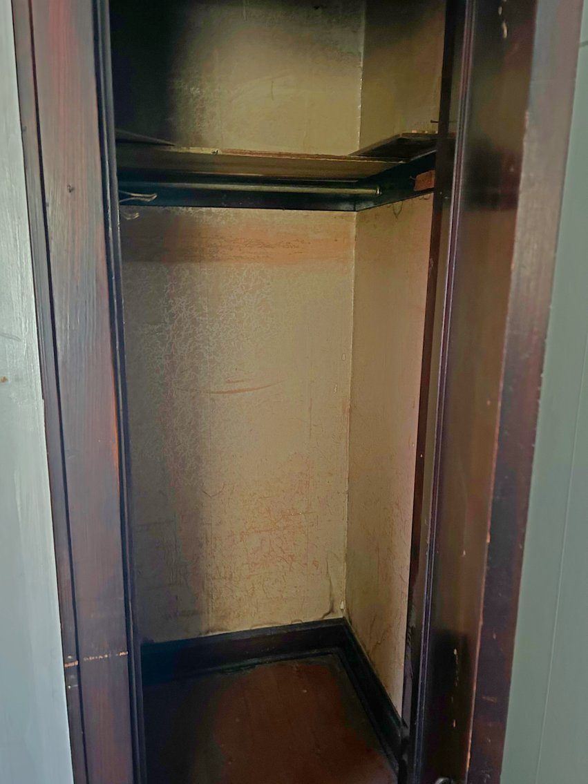 Image for ABSOLUTE ONLINE ONLY REAL ESTATE AUCTION