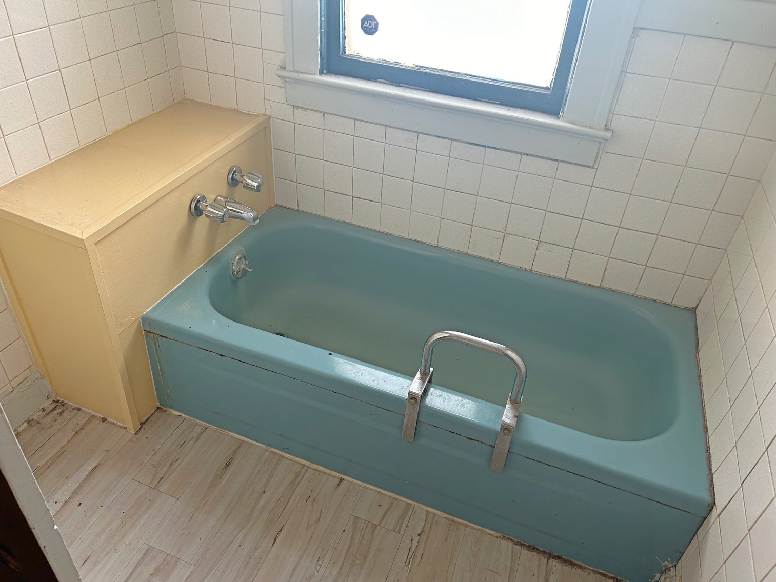 Image for ABSOLUTE ONLINE ONLY REAL ESTATE AUCTION