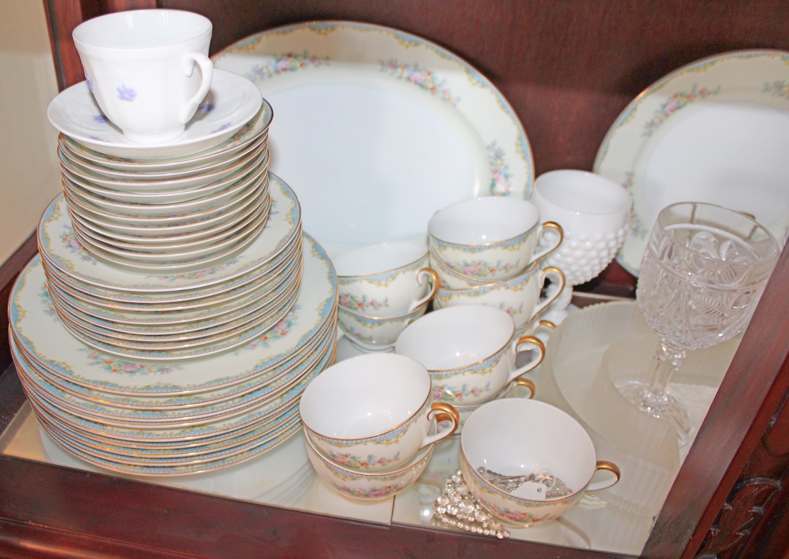 Image for ESTATE AUCTION