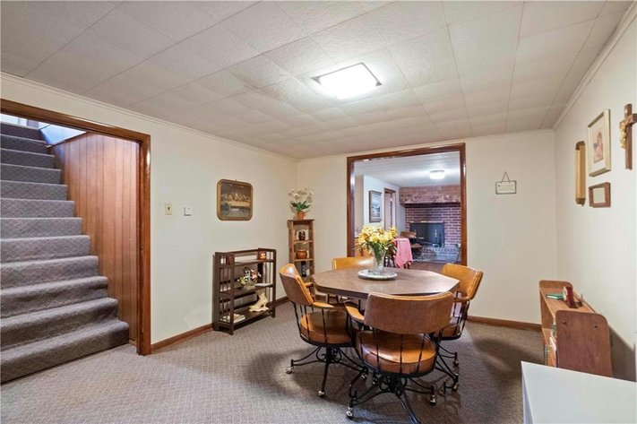 Image for LIVING ESTATE AUCTION