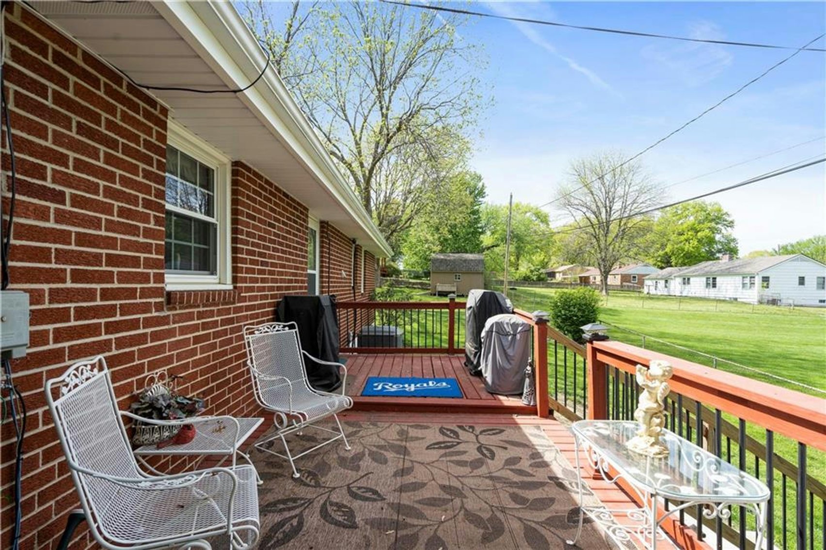 Image for LIVING ESTATE AUCTION