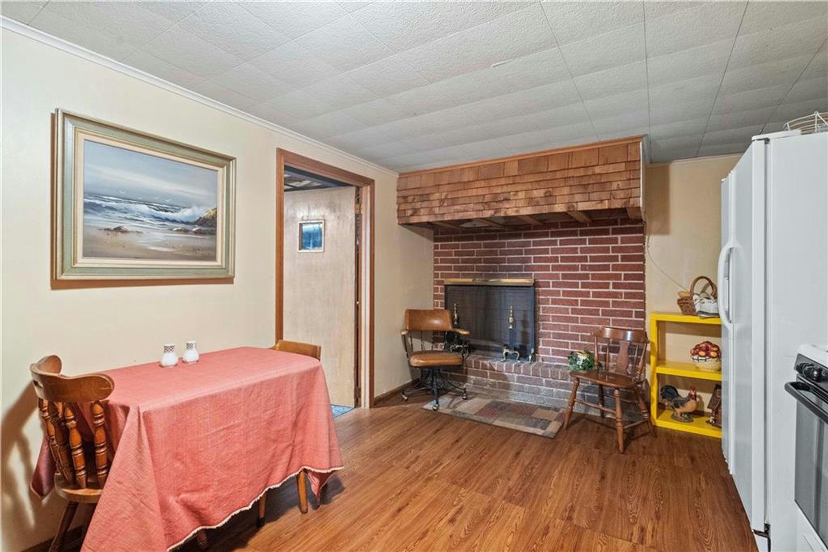 Image for LIVING ESTATE AUCTION