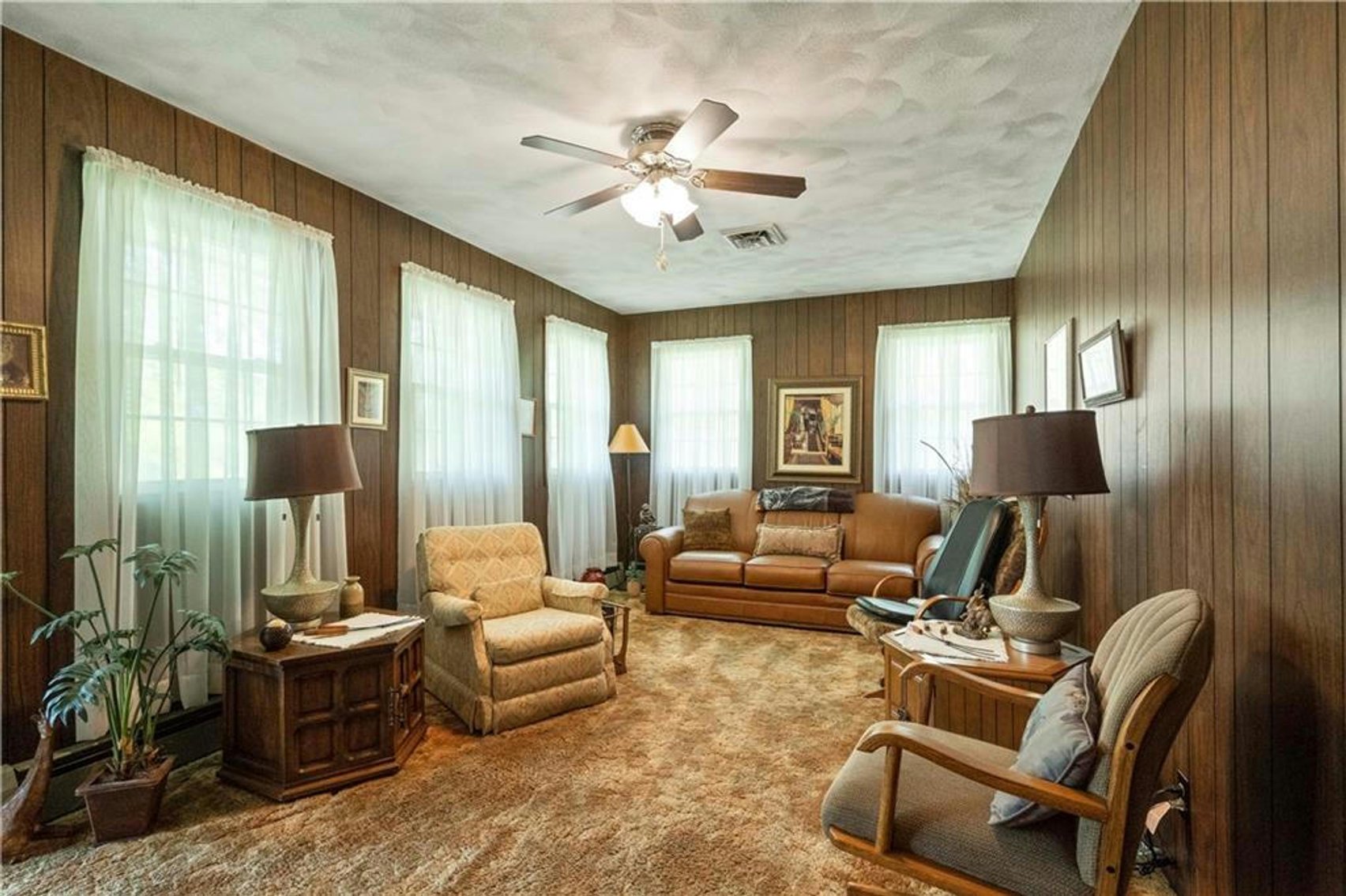 Image for LIVING ESTATE AUCTION