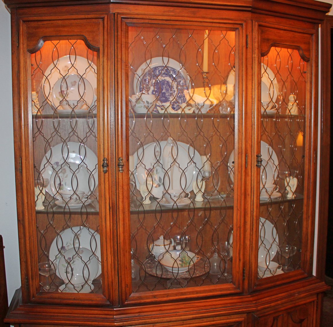 Image for LIVING ESTATE AUCTION