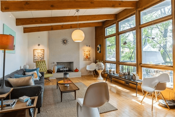 Image for MID CENTURY LIVING ESTATE AUCTION