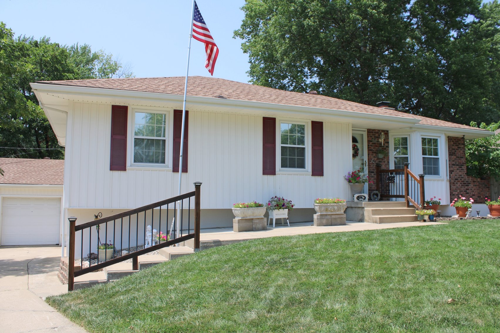 Image for REAL ESTATE & PERSONAL PROPERTY AUCTION