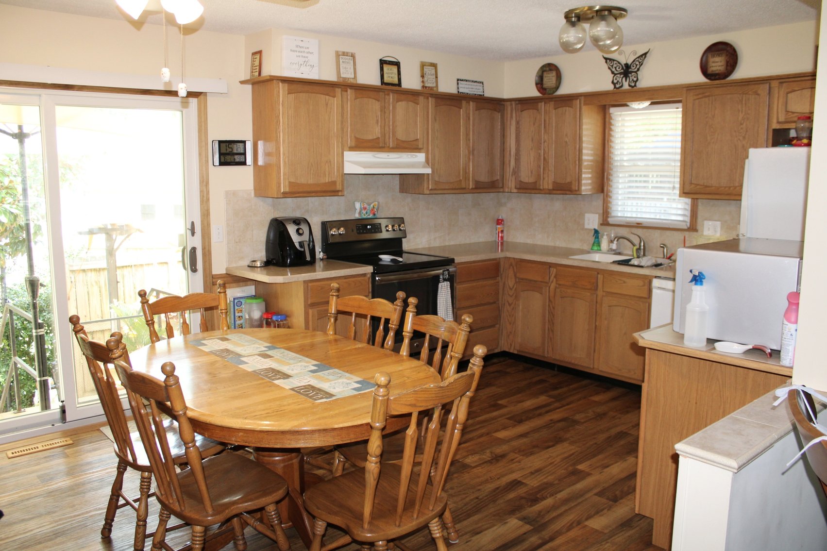 Image for REAL ESTATE & PERSONAL PROPERTY AUCTION