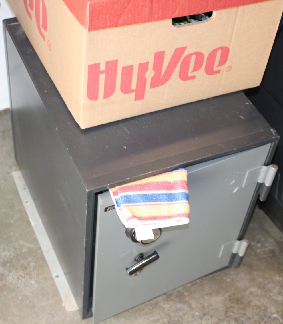 Image for REAL ESTATE & PERSONAL PROPERTY AUCTION