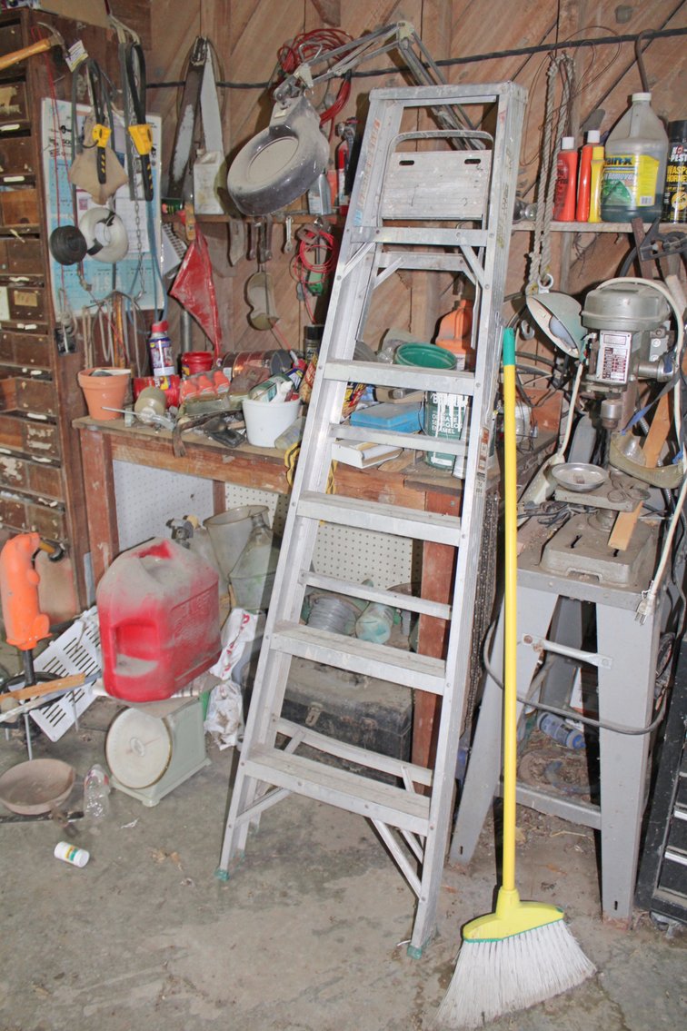 Image for FARM AUCTION