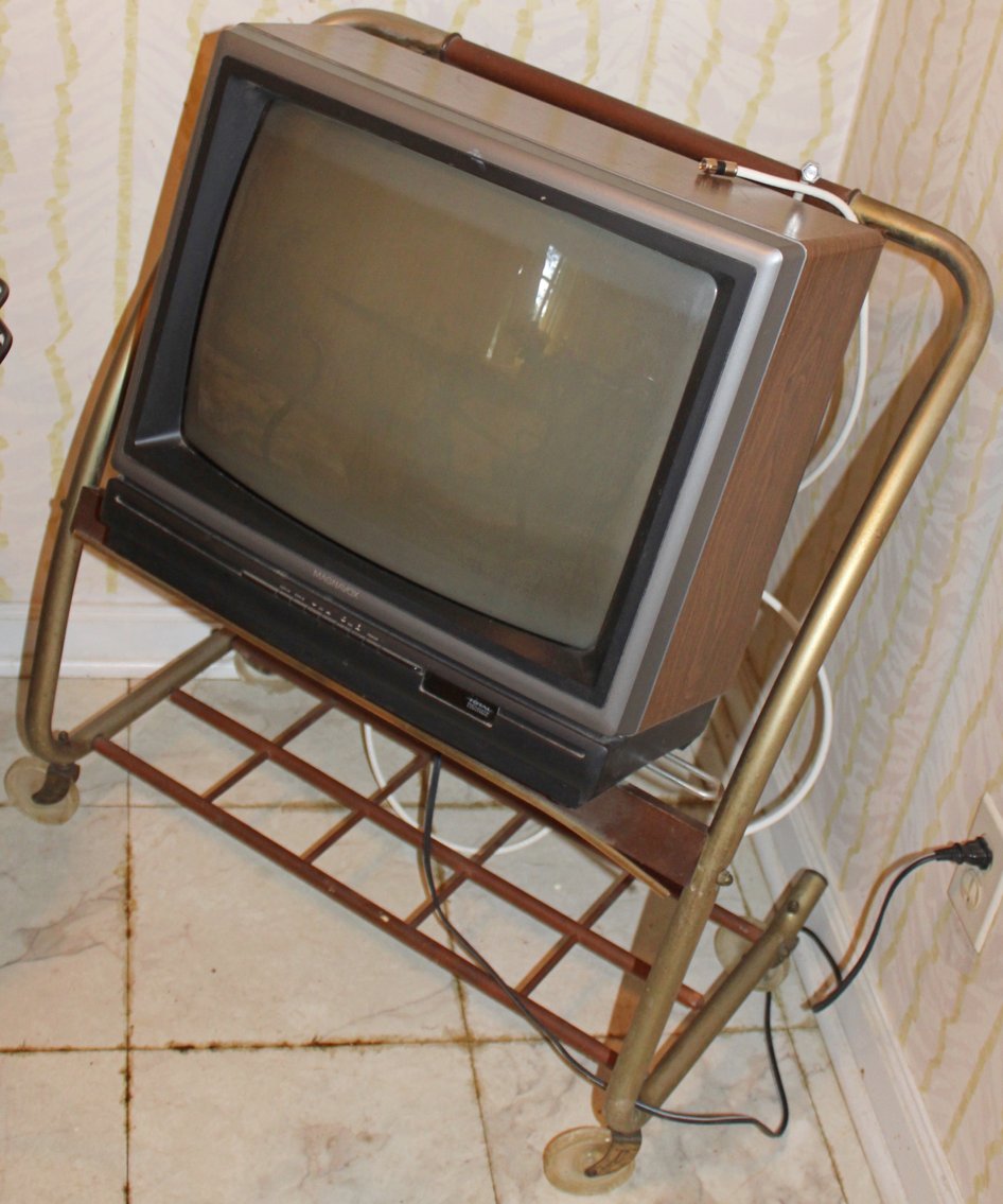 Image for EMERGENCY LAST MINUTE! VINTAGE TIME CAPSULE ESTATE AUCTION