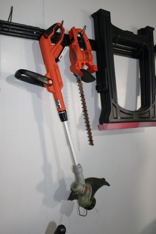 Image for LIVING ESTATE AUCTION