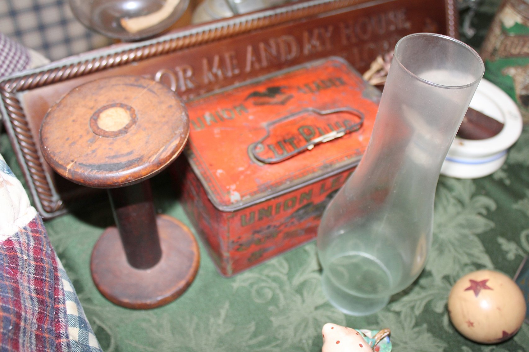 Image for ANTIQUE COLLECTOR'S LIVING ESTATE AUCTION