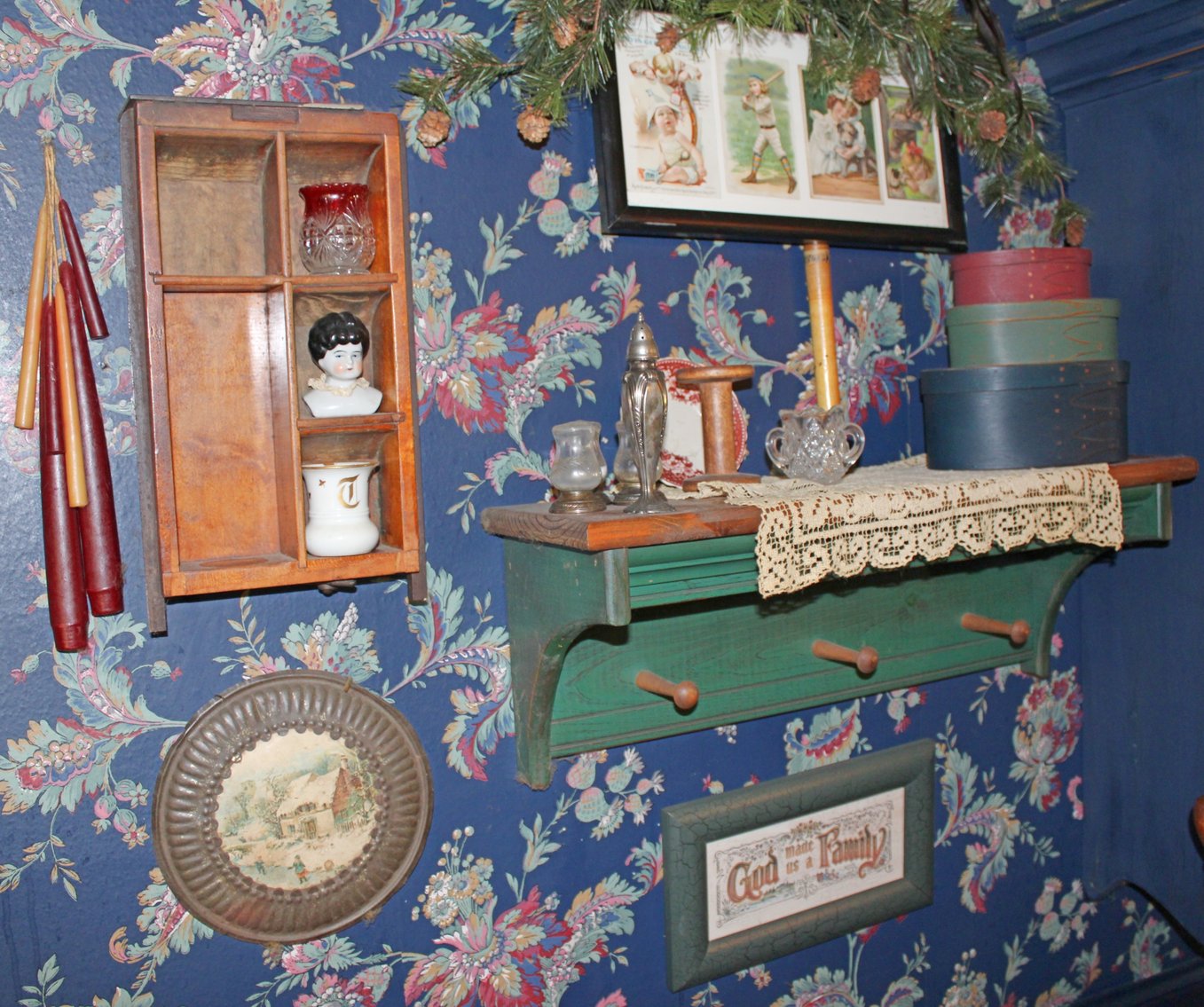 Image for ANTIQUE COLLECTOR'S LIVING ESTATE AUCTION