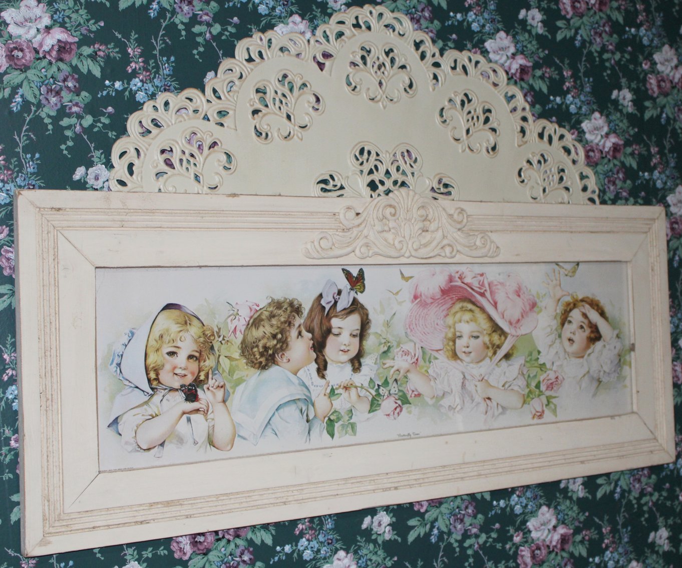 Image for ANTIQUE COLLECTOR'S LIVING ESTATE AUCTION