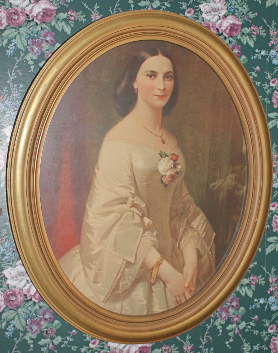 Image for ANTIQUE COLLECTOR'S LIVING ESTATE AUCTION