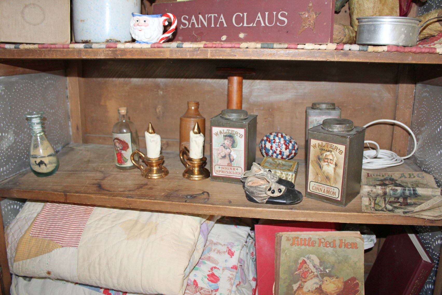 Image for ANTIQUE COLLECTOR'S LIVING ESTATE AUCTION