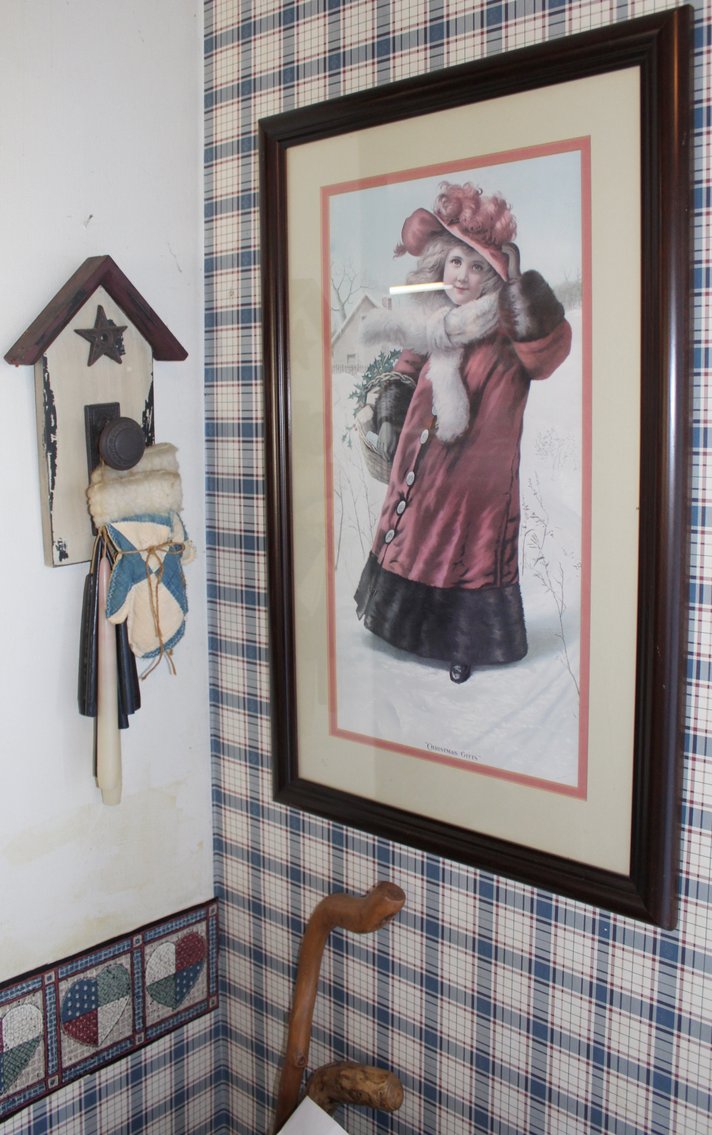 Image for ANTIQUE COLLECTOR'S LIVING ESTATE AUCTION