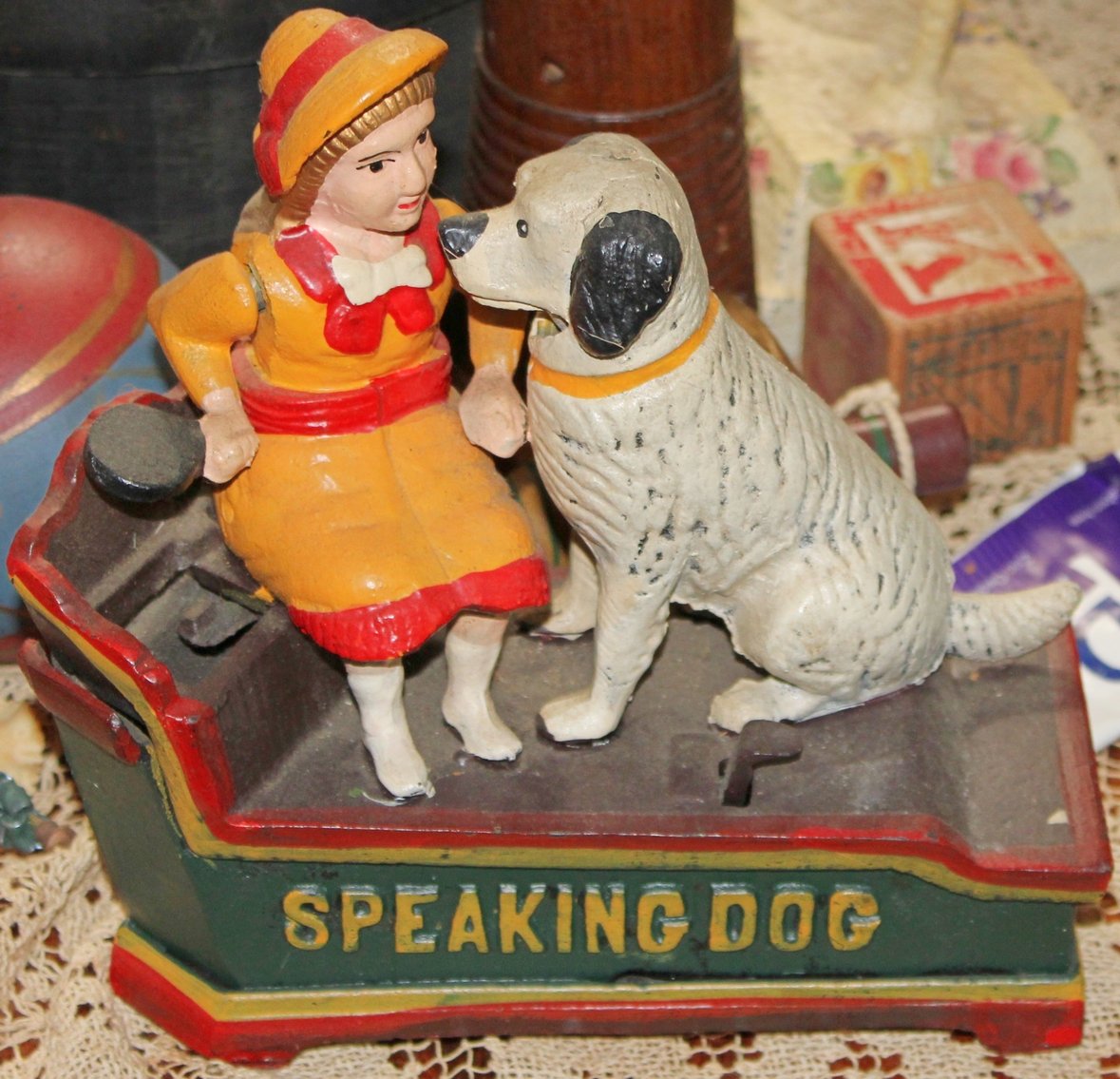 Image for ANTIQUE COLLECTOR'S LIVING ESTATE AUCTION