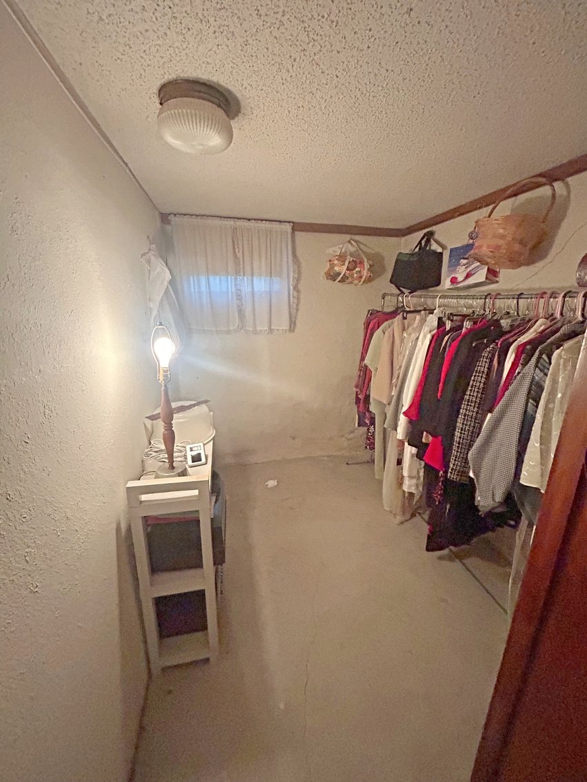 Image for REAL ESTATE & PERSONAL PROPERTY AUCTION