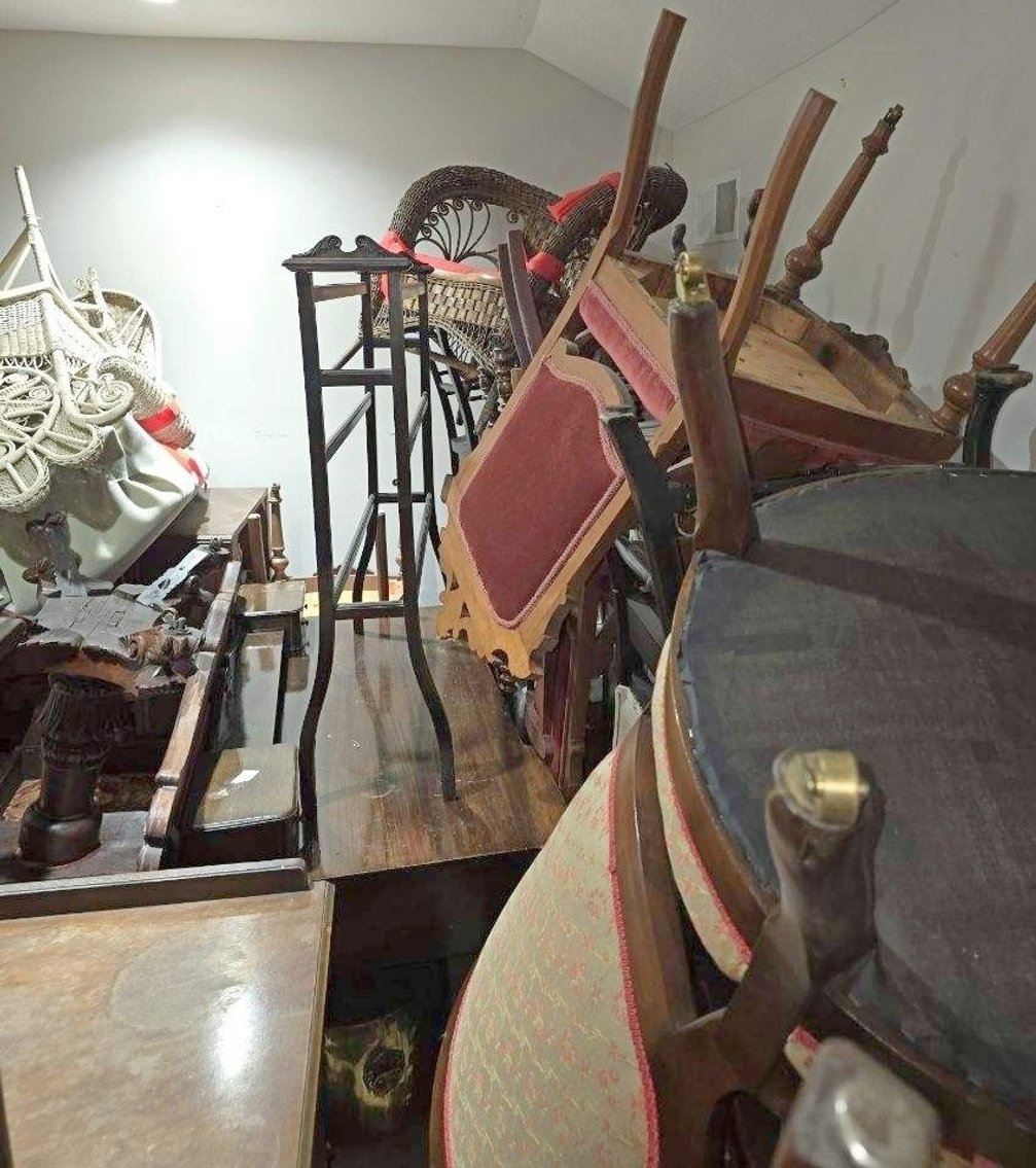 Image for ANTIQUE ESTATE AUCTION