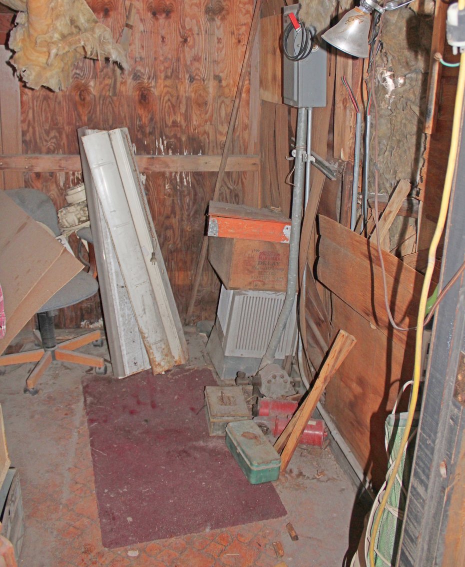 Image for TRUST ORDERED AUCTION 1 of 2