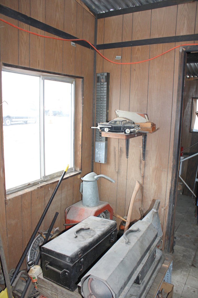 Image for TRUST ORDERED AUCTION 1 of 2