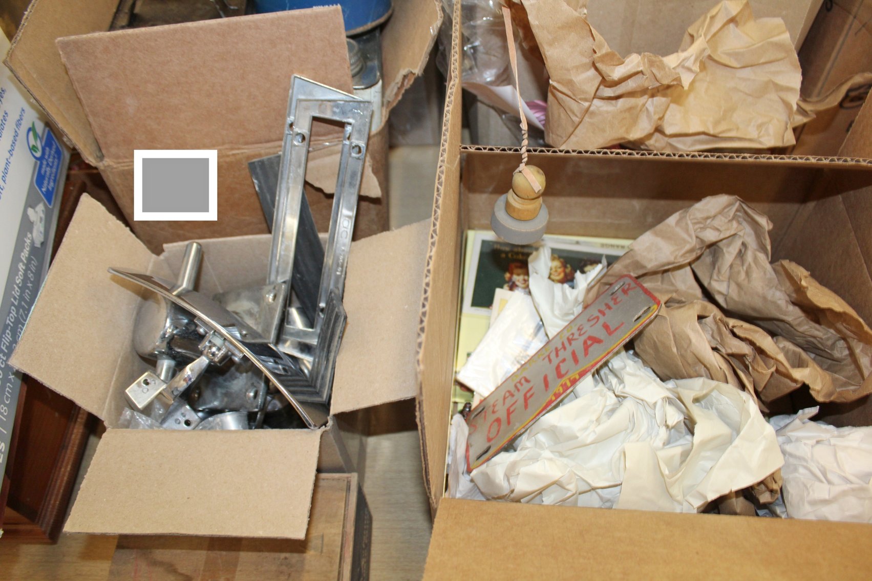 Image for ANTIQUE COLLECTOR'S AUCTION