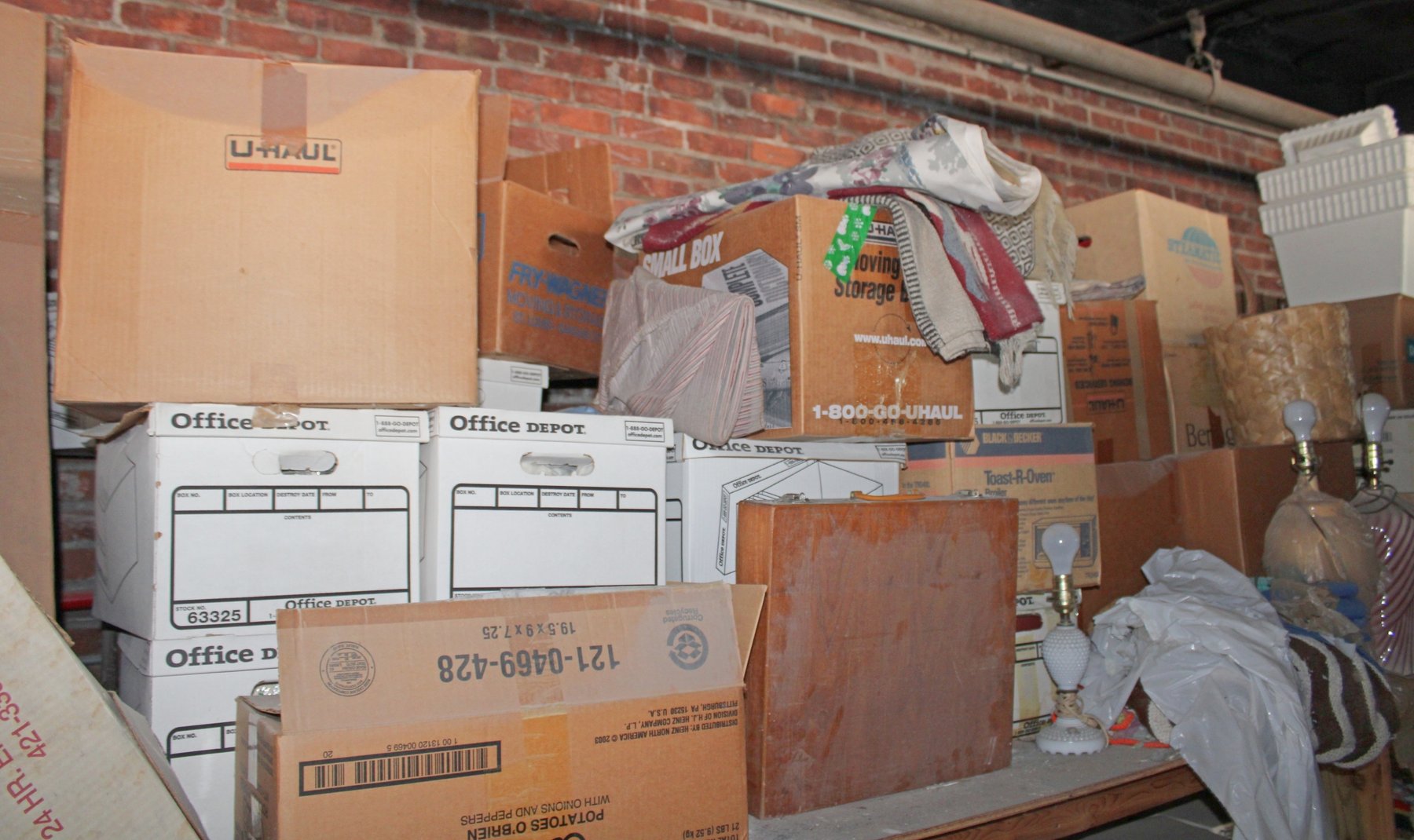 Image for INDOOR PRIVATE CELEBRITY MYSTERY AUCTION