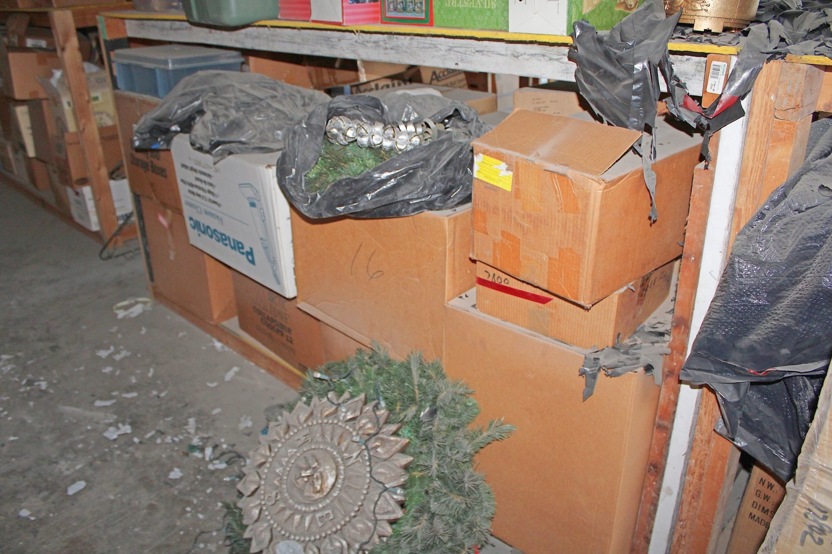 Image for INDOOR PRIVATE CELEBRITY MYSTERY AUCTION