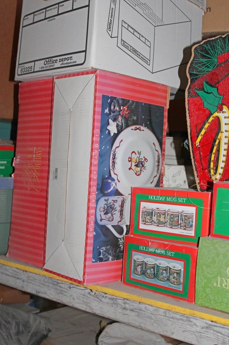 Image for INDOOR PRIVATE CELEBRITY MYSTERY AUCTION