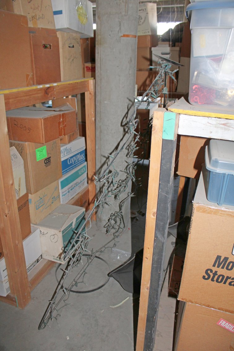 Image for INDOOR PRIVATE CELEBRITY MYSTERY AUCTION