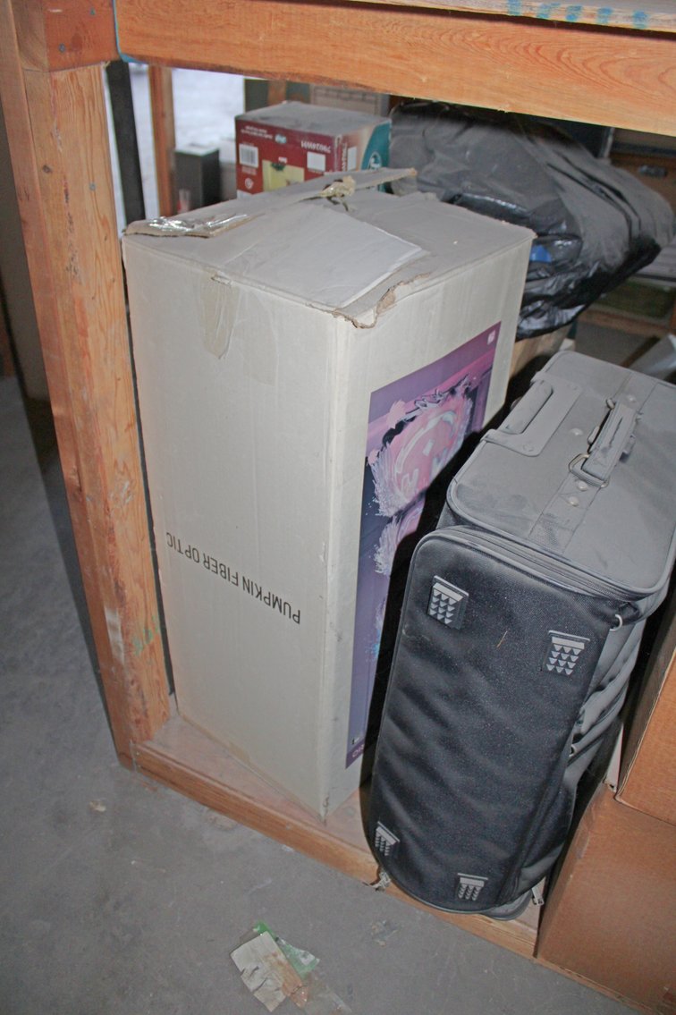 Image for INDOOR PRIVATE CELEBRITY MYSTERY AUCTION