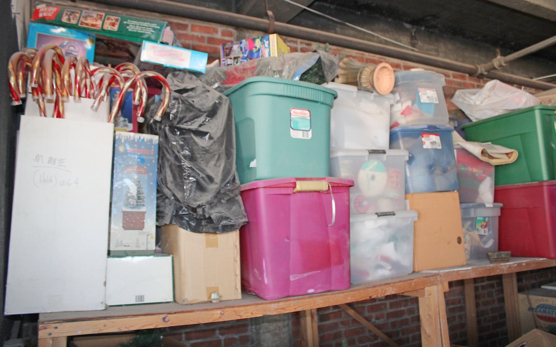 Image for INDOOR PRIVATE CELEBRITY MYSTERY AUCTION