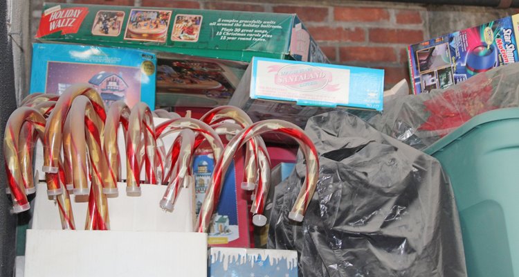 Image for INDOOR PRIVATE CELEBRITY MYSTERY AUCTION