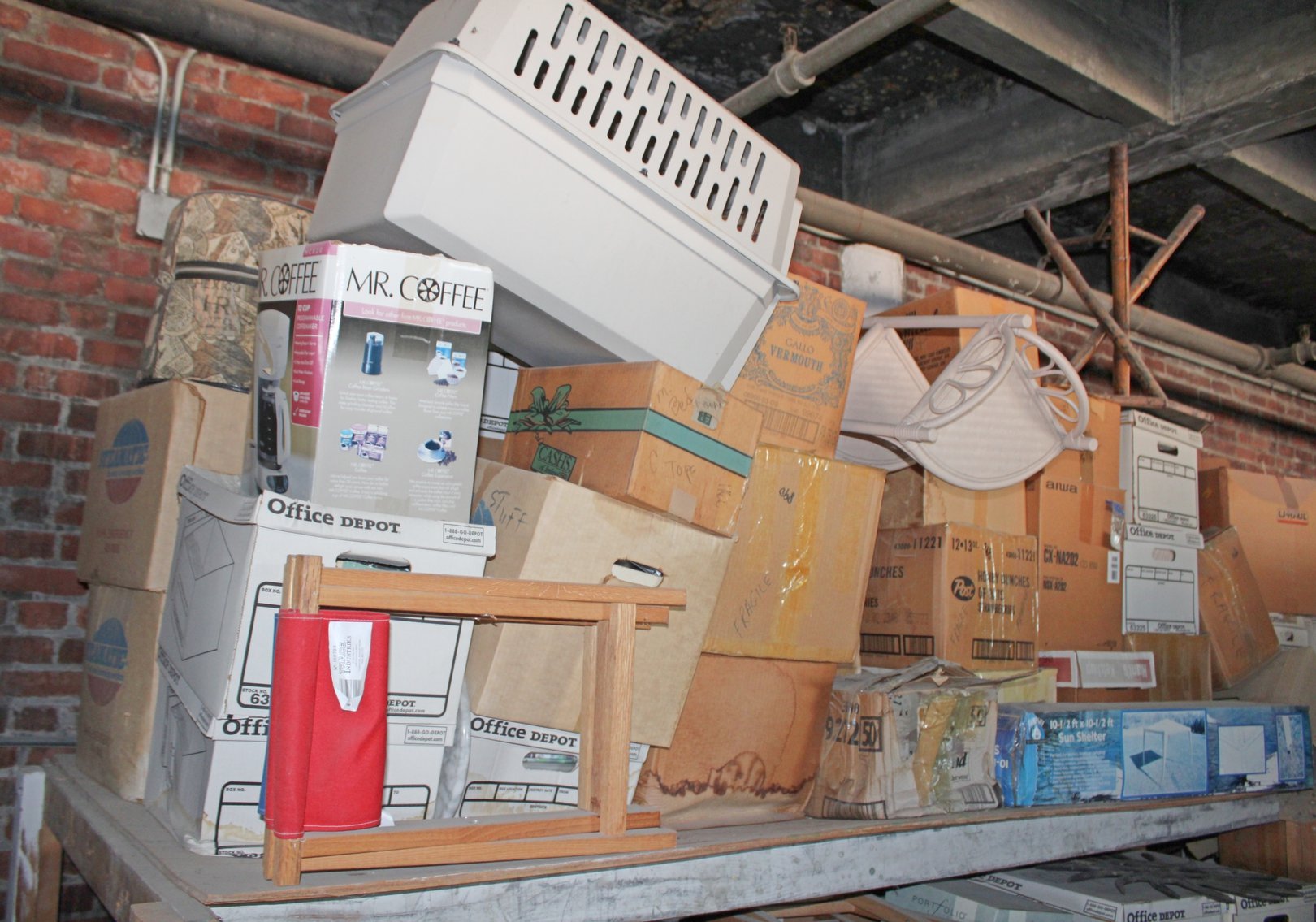 Image for INDOOR PRIVATE CELEBRITY MYSTERY AUCTION