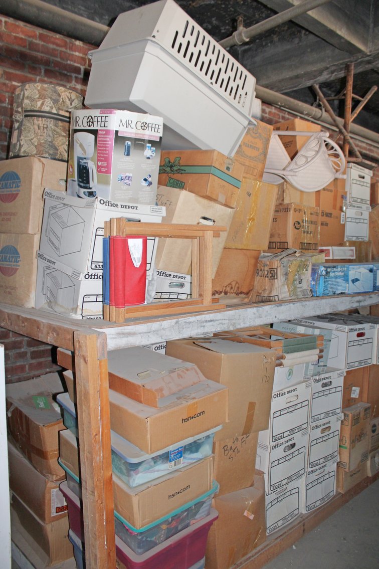 Image for INDOOR PRIVATE CELEBRITY MYSTERY AUCTION