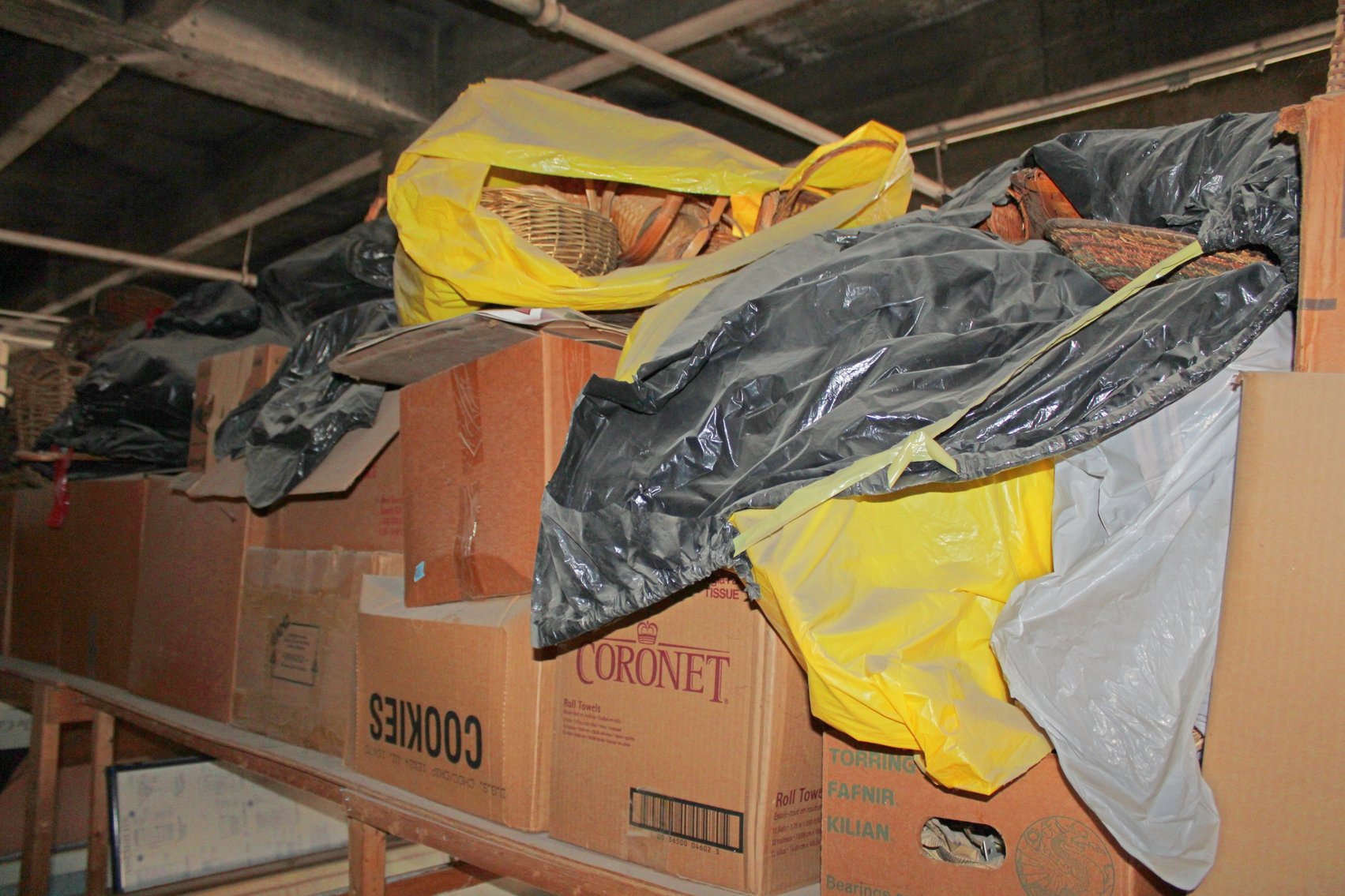 Image for INDOOR PRIVATE CELEBRITY MYSTERY AUCTION