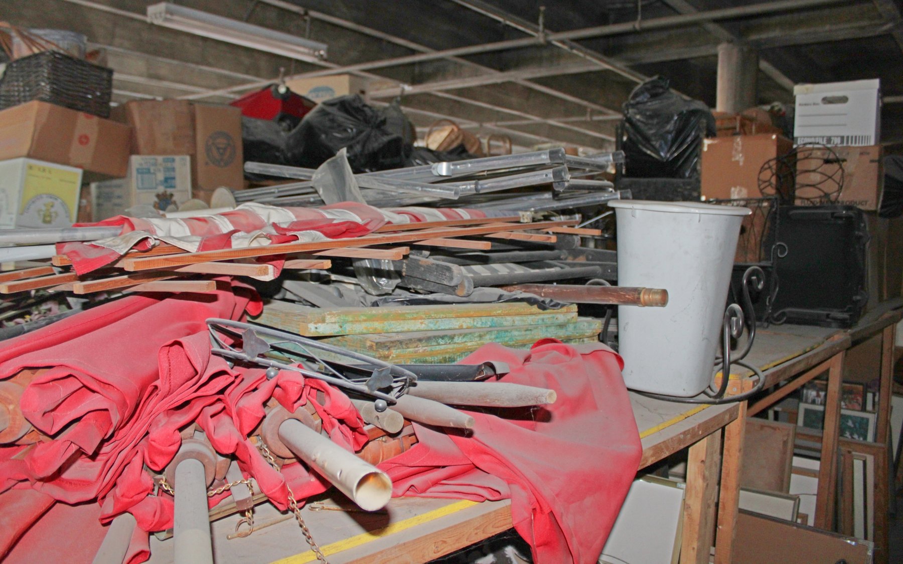 Image for INDOOR PRIVATE CELEBRITY MYSTERY AUCTION