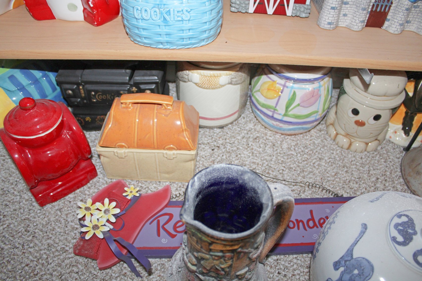 Image for COLOSSAL LIFETIME COOKIE JAR COLLECTION AUCTION